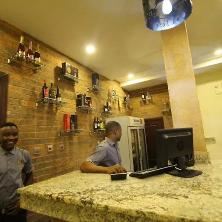 فندق Degladys إينوجو